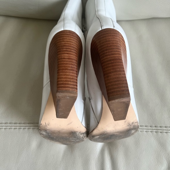 Bleecker & Bond Kailey Bootie - Picture 5 of 7